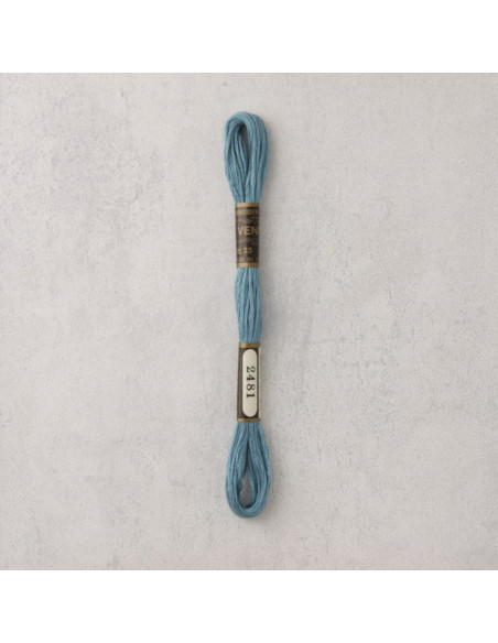 Filo da ricamo Venus - col. azzurro cadillac 2481